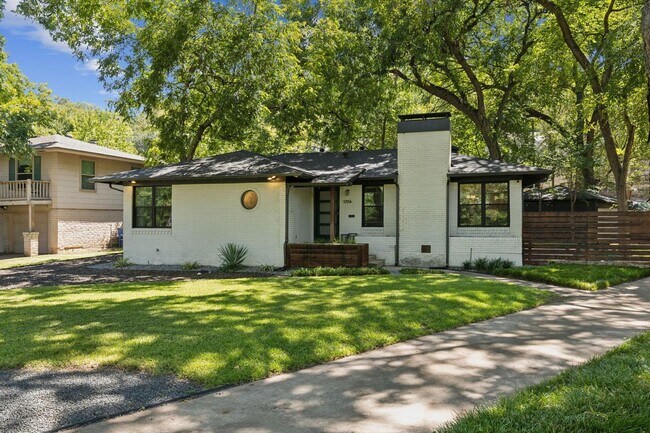 Building Photo - Kessler Park