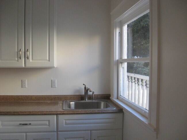 Foto del edificio - 1261 Broderick St
