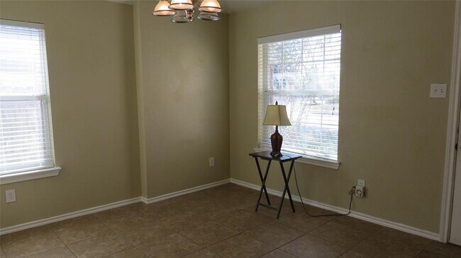 Building Photo - 5755 Wandering Creek Dr