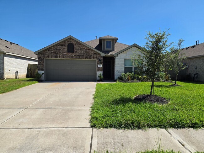 Building Photo - 20714 Southern Wds Blvd