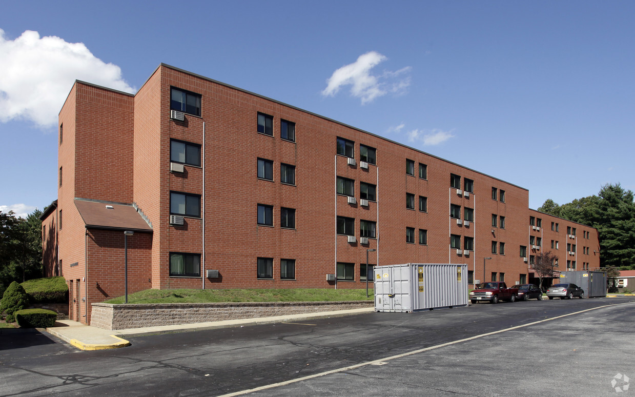 Building Photo - Park Avenue Apartments