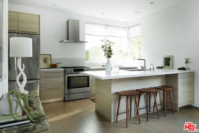 Foto del edificio - 927 Hyperion Ave