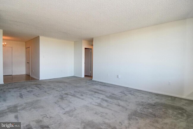 Building Photo - 3701 S George Mason Dr