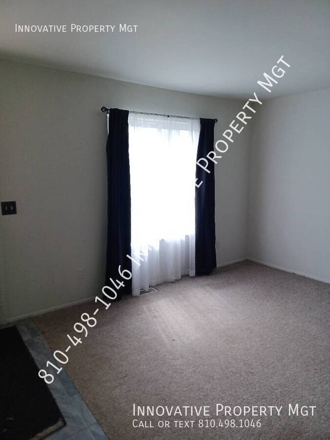 Foto del edificio - 6012 Holiday Gardens Dr