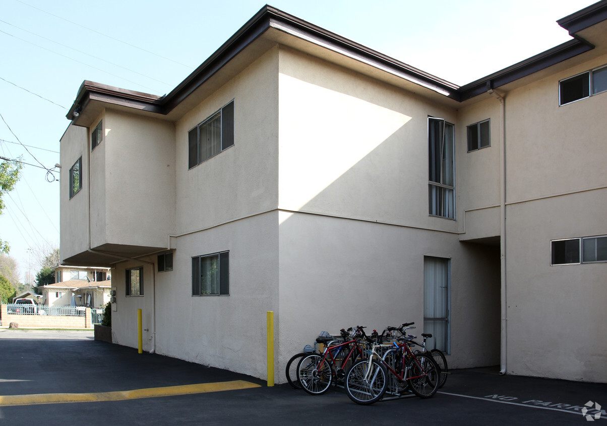 Building Photo - Prospect Plaza Apartments