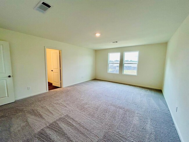 Foto del edificio - 681 Amesbury Rd