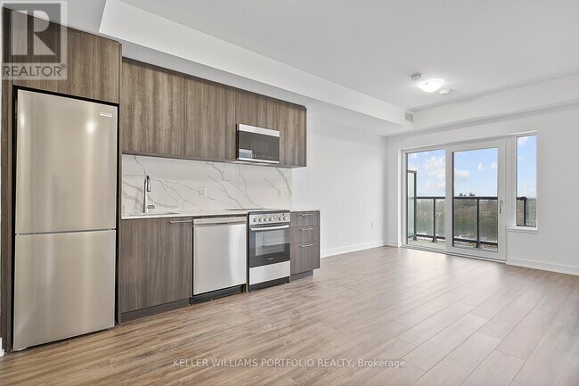 Photo du bâtiment - 7439 Kingston Rd