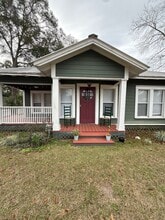 Building Photo - 323 W 6th Ave