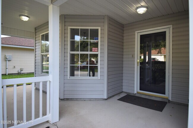 Foto del edificio - 13419 Ashford Wood Ct E