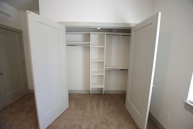 Foto del edificio - Sunbeam Townhomes