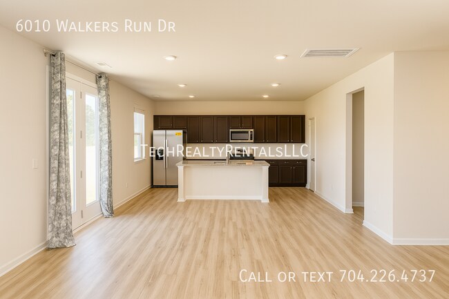 Building Photo - 6010 Walkers Run Dr