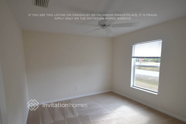 Foto del edificio - 4893 Fairlane Dr
