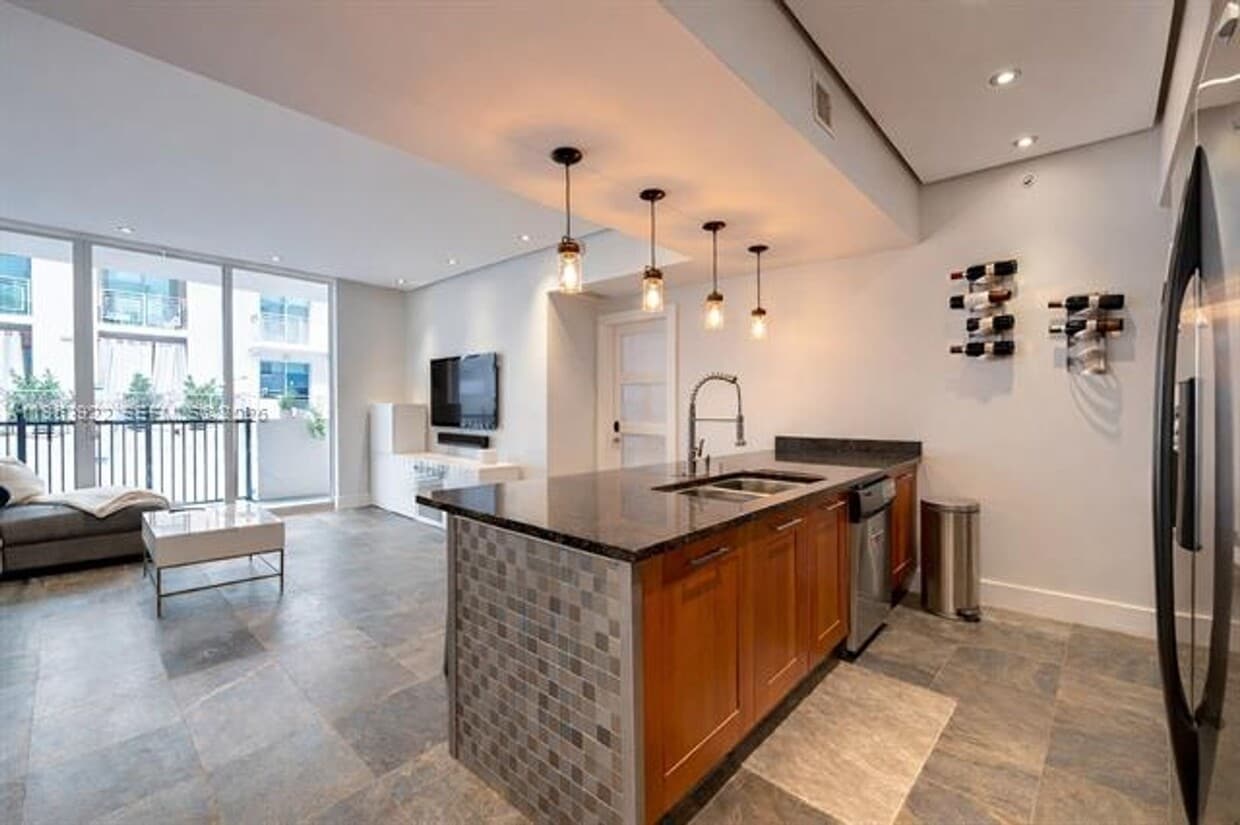 Photo - 4100 Salzedo St # 509 (A11963922)