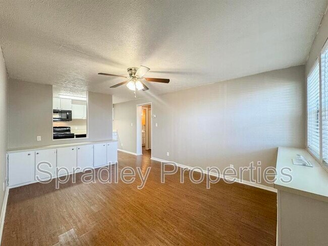 Building Photo - 608 John Paul Jones Dr