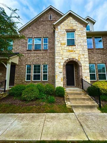 Building Photo - 925 Utica Dr