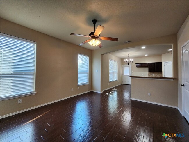 Foto del edificio - 1032 Brown Rock Dr