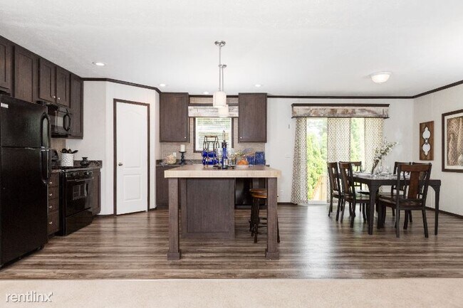 Building Photo - 1033 Pebble Creek Dr