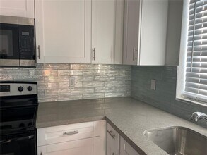 Building Photo - 4281 Riverside Dr