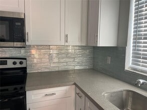 Building Photo - 4281 Riverside Dr