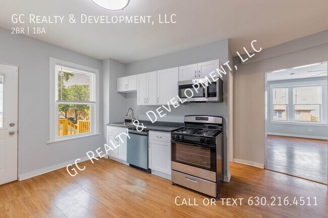 Building Photo - ***FULLY UPDATED UNIT / BRIDGEPORT LOCATIO...