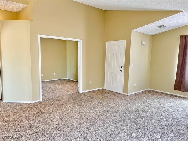 Foto del edificio - 837 Brahma Ln