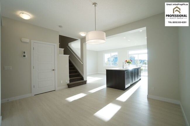 Building Photo - 3007 Chokecherry Cmn SW