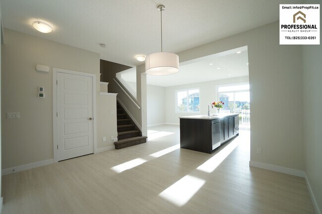 Photo du bâtiment - 3007 Chokecherry Cmn SW