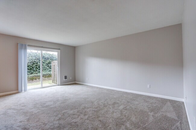 Foto del edificio - Look no Further, Tyee offers a SUPER 2bed/...