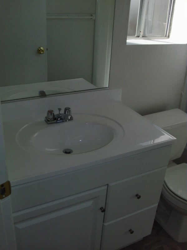 Building Photo - 991 N Mollison Ave