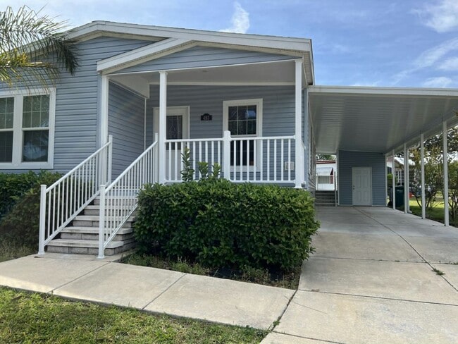 Building Photo - 3150 NE 36th Ave