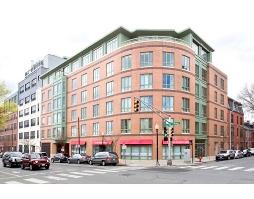 Building Photo - 20 2nd St