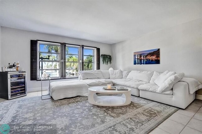 Building Photo - 1770 E Las Olas Blvd