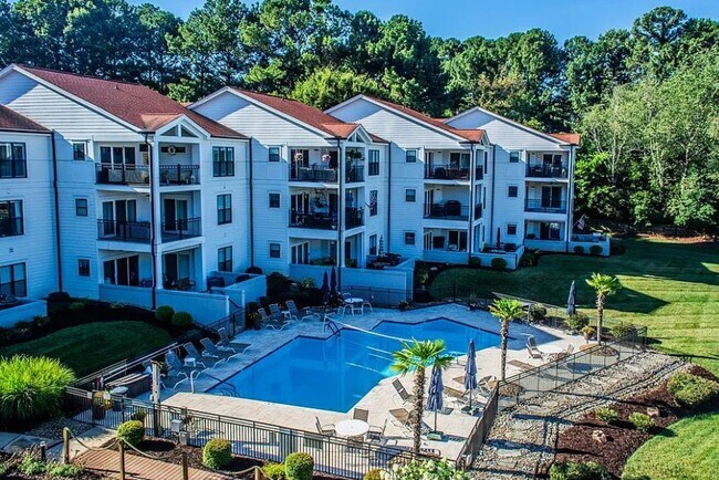 Foto del edificio - 17811 Half Moon Ln