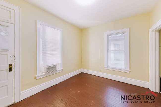 Foto del edificio - 252 E Lane Ave