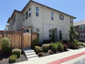 Building Photo - 64 E Frost Dr
