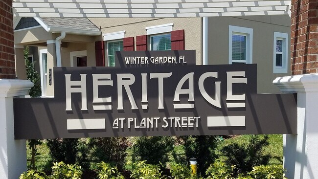 Foto del edificio - BEAUTIFUL 3 BEDROOM TOWNHOUSE IN HERITAGE AT PLANT STREET IN WINTER GARDEN