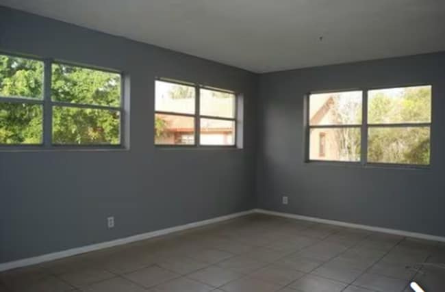 Building Photo - 3556 NW 114th Terrace