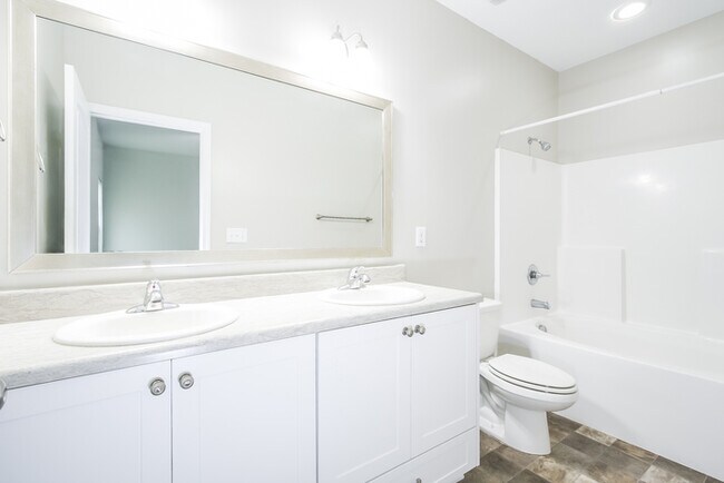 Foto del edificio - Spacious 4 Bedroom Home in Grovetown	, GA