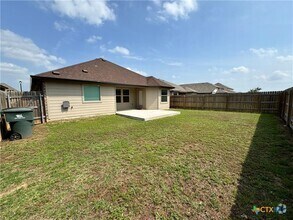 Building Photo - 1234 Kiskadee Branch Dr
