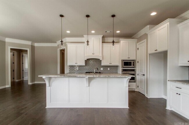 Building Photo - Luxurious Sherwood Rental