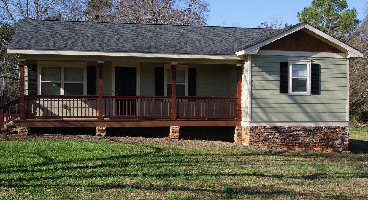 Primary Photo - 2572 Cleveland Rd