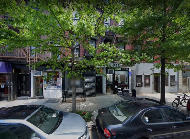 Building Photo - 219 E 26th St