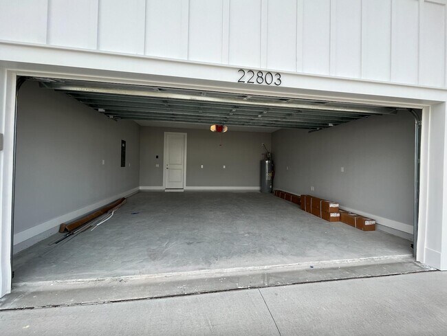 Building Photo - 22803 Ann Miller Rd