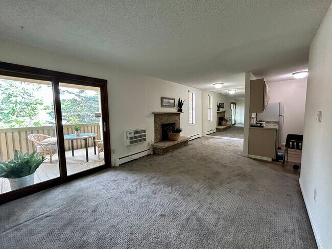 Foto del edificio - One Bedroom Condo Available For Rent in Bo...