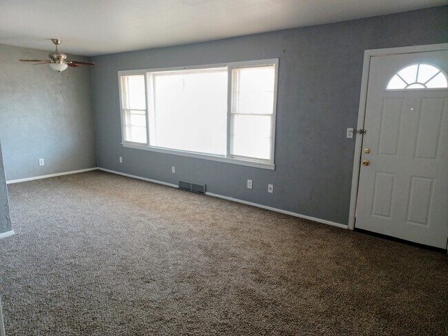 Building Photo - 239 Stearns Ave