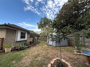 Building Photo - 20807 Union Park Dr Building Photo - 20807 Union Park Dr