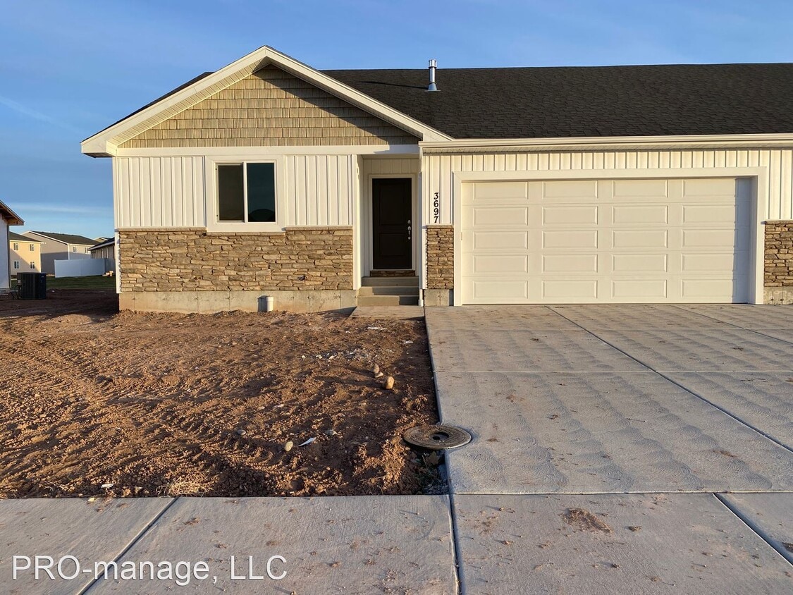 5 br, 3 bath House 3673 Gample Ave. House Rental in Ammon, ID