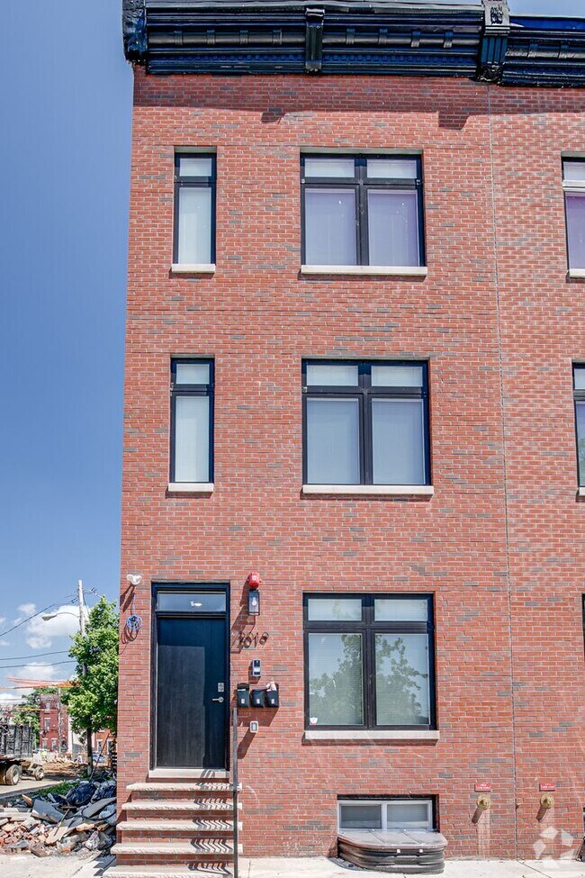 Building Photo - 2019 N College Ave