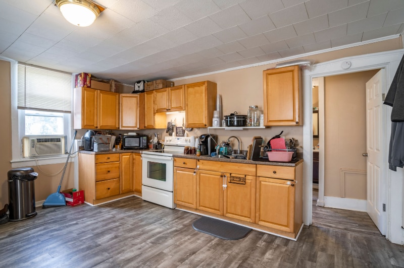 3070 E Lincoln Hwy Unit 2, Paradise, PA 17562 Room for Rent in