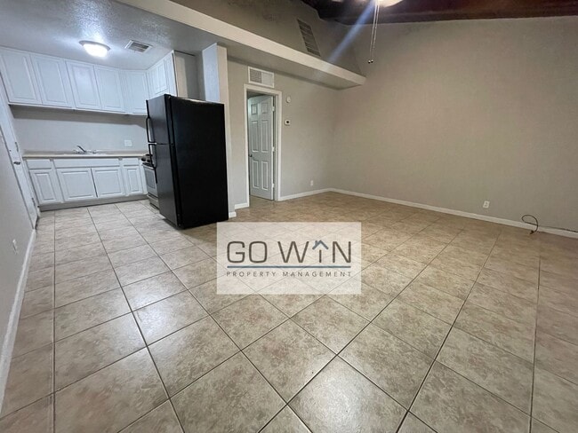 Foto del edificio - 608 N Drew St E